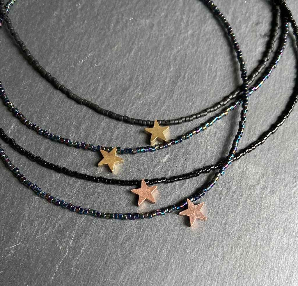 Beaded shop star choker