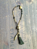 Beaded bracelet w/clipbead