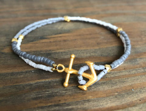 Anchor bracelet